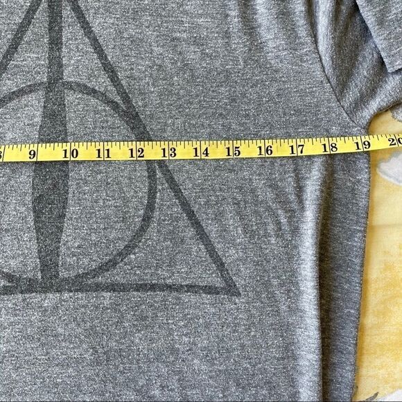Harry Potter Deathly Hollows Luna Triangle T-Shirt - Picture 5 of 6
